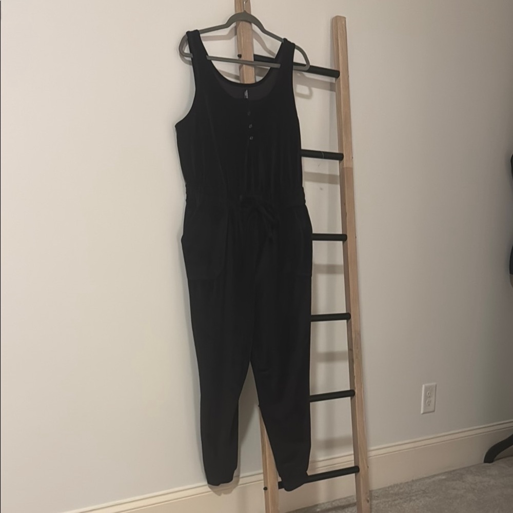 Black Sleeveless Jumpsuit